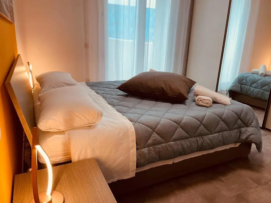 Appartamento Wave N.13 Lido di Jesolo Lägenhet